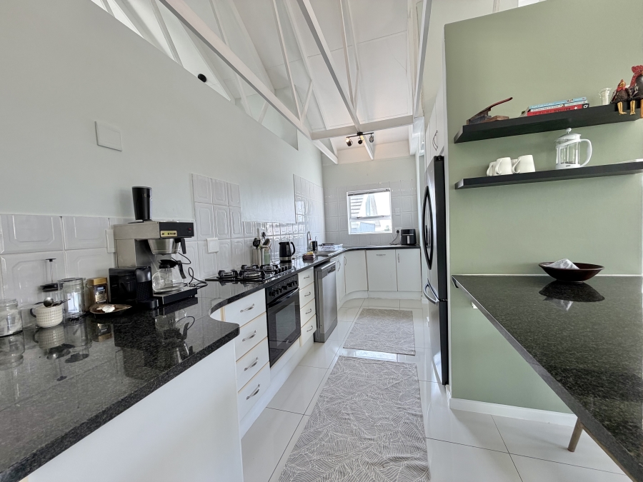 2 Bedroom Property for Sale in Wavecrest Eastern Cape